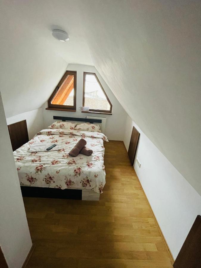 Casa Cu Balcon Apartment Brasov Ngoại thất bức ảnh