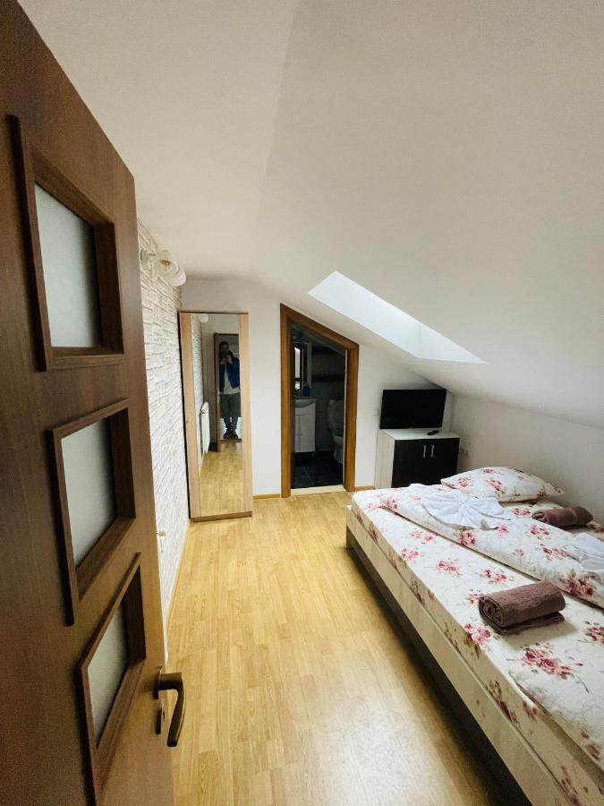 Casa Cu Balcon Apartment Brasov Ngoại thất bức ảnh