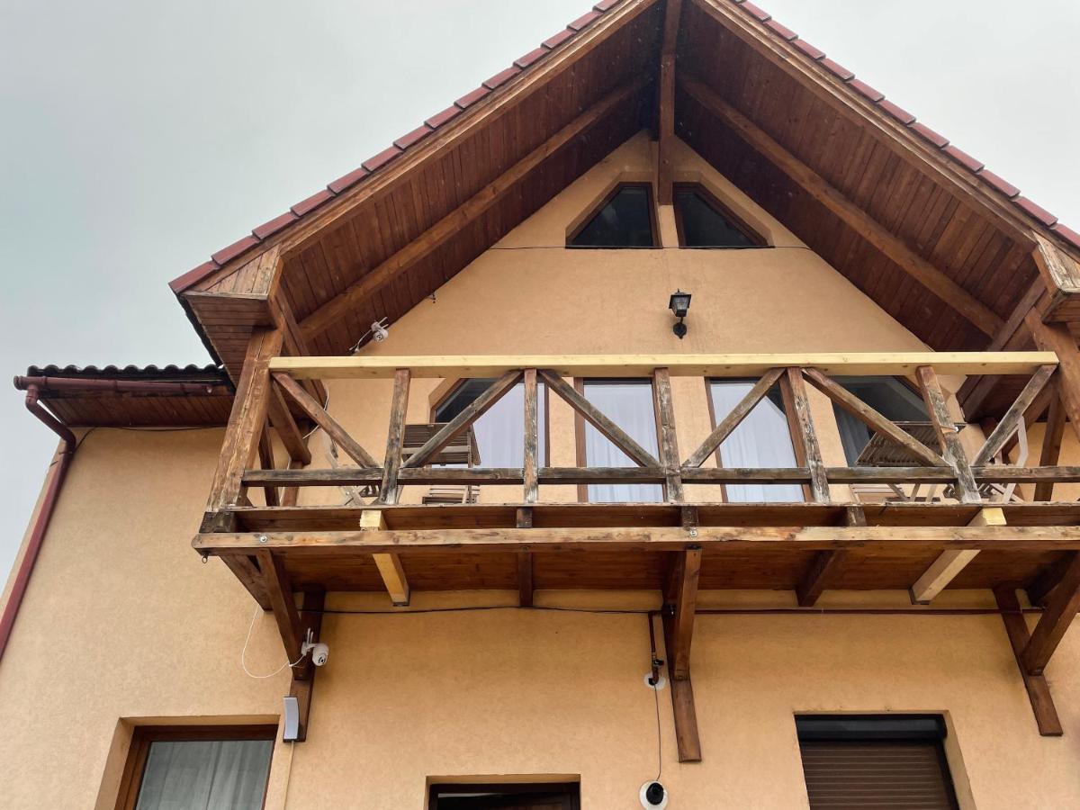 Casa Cu Balcon Apartment Brasov Ngoại thất bức ảnh
