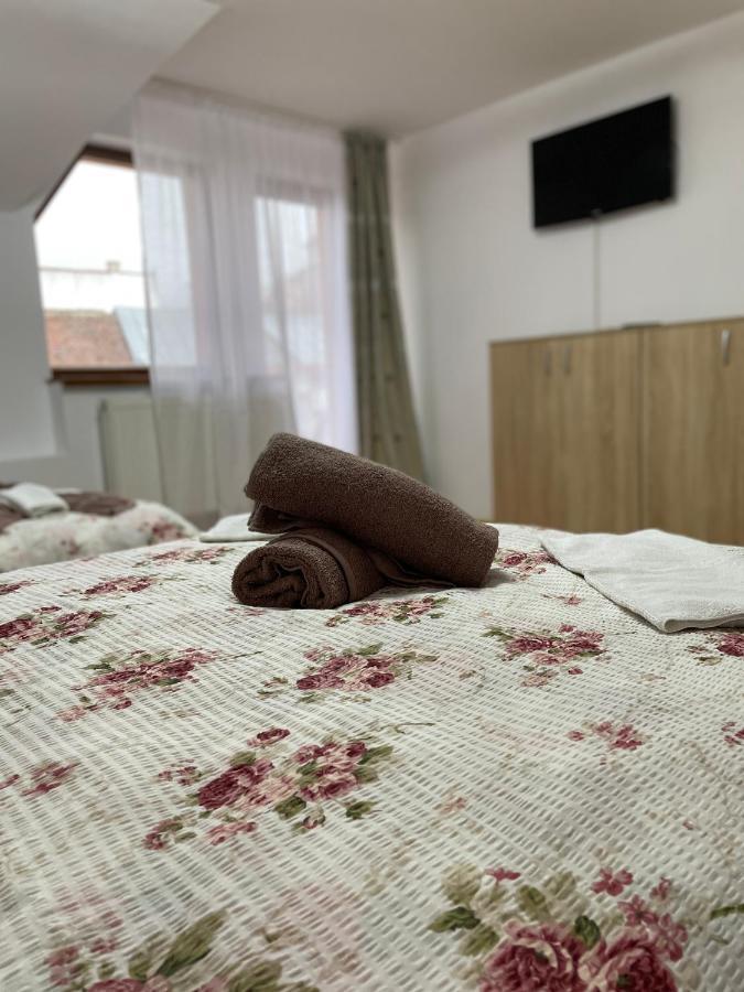Casa Cu Balcon Apartment Brasov Ngoại thất bức ảnh